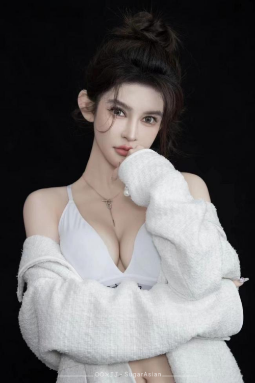 Molly 茉莉 160 102 34C