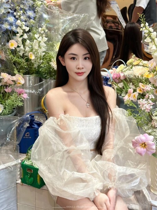 Lucy Taiwanese @ SGV