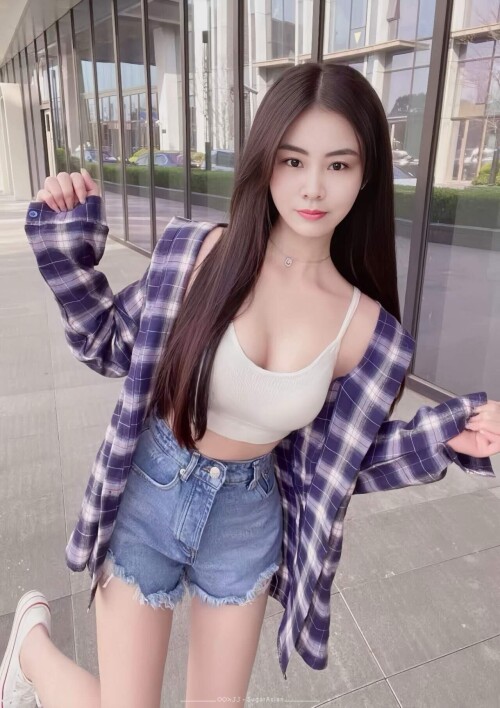 Lucy Taiwanese @ SGV
