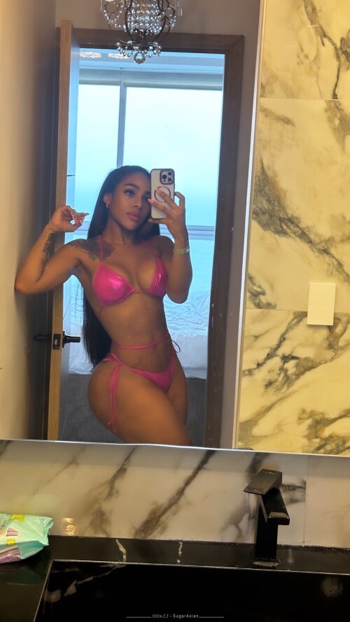 Caramelo Latina @ SFV