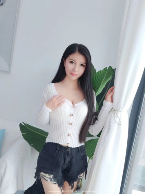 Shirley ღ᭄ꦿ꯭时来ঞৣঁ运转প᭄᪲：身高158，体重104，胸围B《戴套》