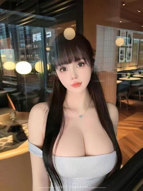 Mia 24yrs @ SFV