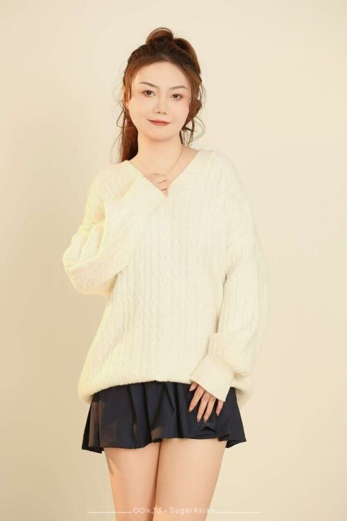 YoYo:身高160  体重 106   胸围36d《戴糖》