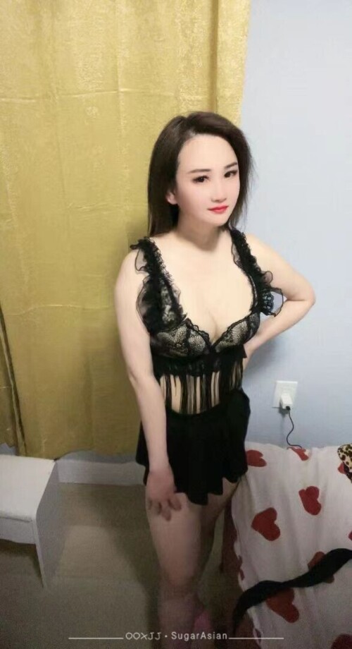 Fangfang 芳芳：身高166，体重130，胸围38C《戴糖》