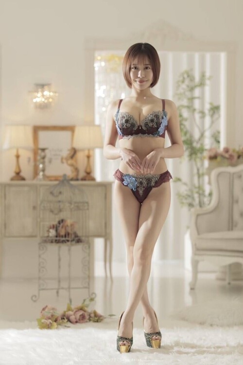 e2b932fecf750d0f4ea4c87981ab4d9.jpeg